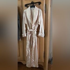 NWT - Valentino Robe petite